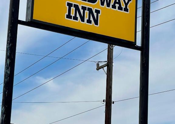 North San Antonio - SAT Hotel | Broadway Inn Motel