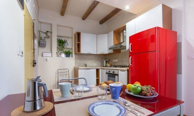 Historic Center Apartment | Broccaindosso Apartment S. Orsola Hospital Center