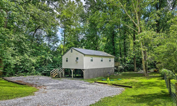 Brogue Cabin | Brogue Outdoor Retreat < 3 Mi to Boat Ramp!