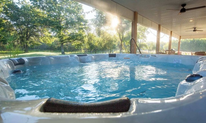 Almelund House | Broken Pitchfork Farm Retreat