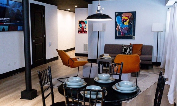 Bronzeville Condo | Bronzeville Bungalow, Gated Private-entrance, Minutes to South Loop & Hyde Park