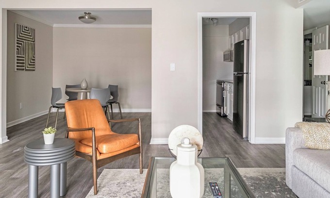 Homewood Apartment | Brookwood 2BD 2 - Two Bedroom Apartment, Sleeps 4