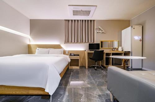 Pyeongtaek Hotel | Browndot Hotel Godeok newtown