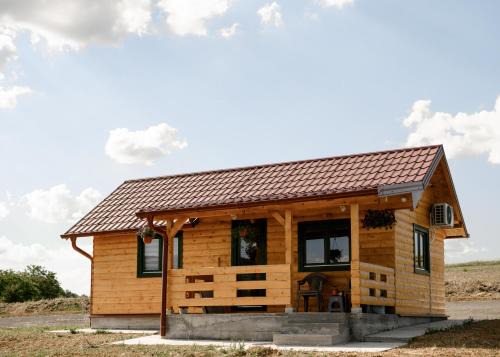 Mladenovac House | Brvnara Staničić