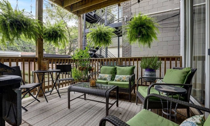 Wicker Park Condo | Bryant Gorgeous duplex