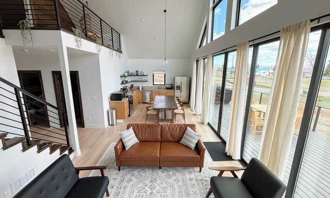 Hatch House | Bryce, Zion National and State Park Retreat