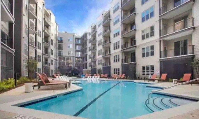 Lindridge-Martin Manor Apartment | Buckhead Apartment w/ Free Parking