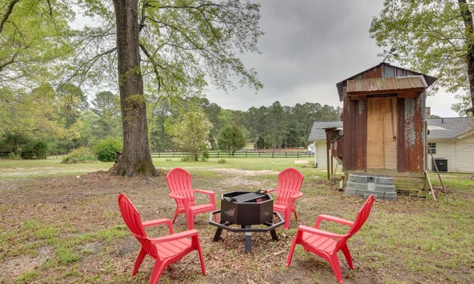 Buckhead House | Buckhead Cabin with Fireplaces and Private Pool!