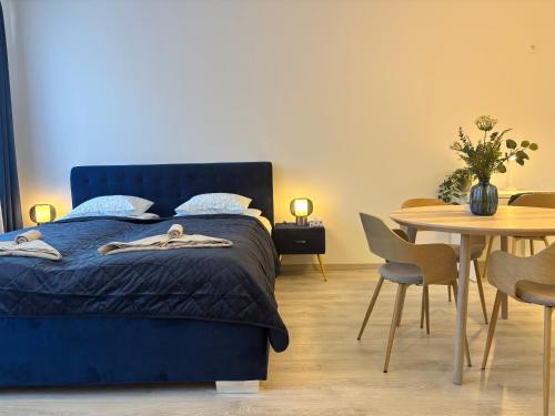 Corvin negyed Apartment | Budapest Spirit - Azure Sky WITH FREE PARKING