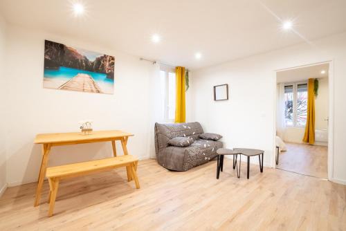 Charleville-Mezieres Apartment | Budget apart downtown with parking
