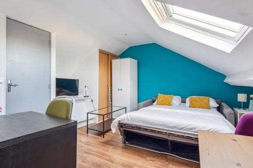 Charleville-Mezieres Apartment | Budget appart avec parking au centre-ville
