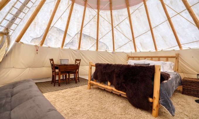 Hot Springs RV Rental | Buffalo Glamping Tipi with King Bed in Black Hills