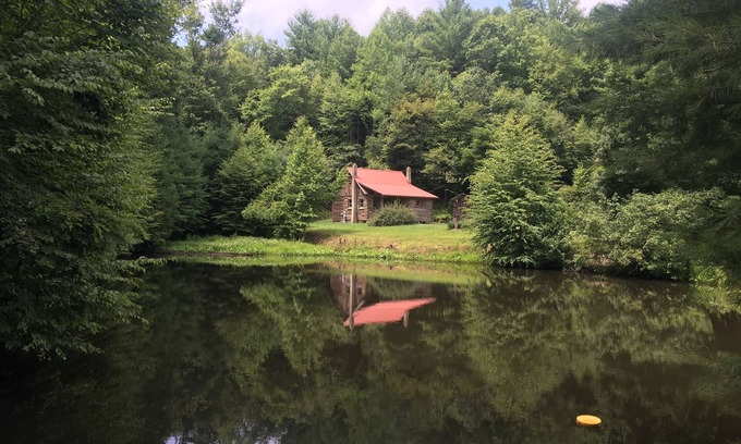 Floyd Cabin | Buffalo Hollow Preserve & Cabin in the Blue Ridge MountainsnPet Friendly
