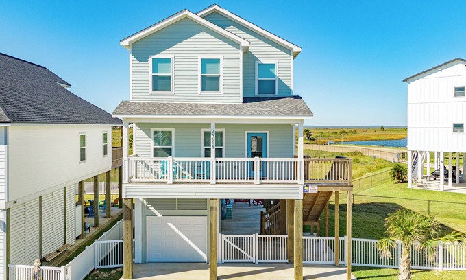 Terramar Beach House | Built in 2023! Dog Friendly, Bay Views, 2 Decks - Treat Yourself!