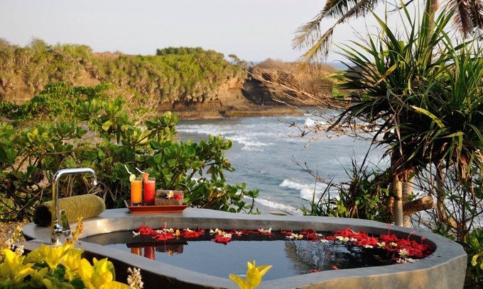 Selemadeg Villa | Bulung Daya Villa · AMAZING BEACH RETREAT (Chef/Butler/Driver/Gym)