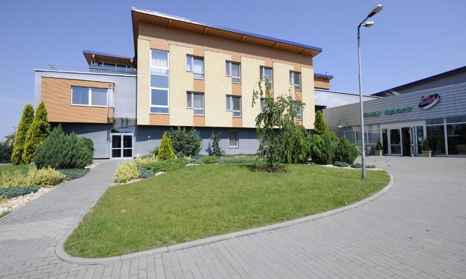 Kravare Hotel | Buly Aréna