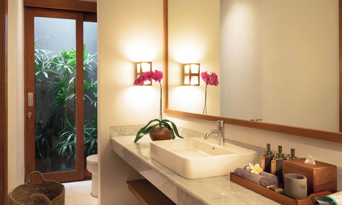 Umalas Villa | Bumbak Helliconia by Fantasia Villas