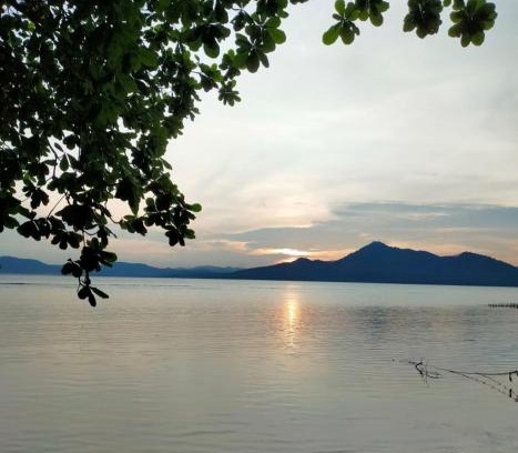 Bunaken Hotel | Bunaken Sunrise Beach