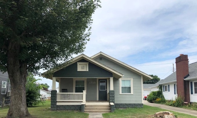 Kokomo House | Bungalow 2 bed 2 bath