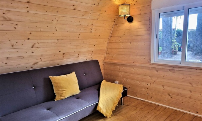 L'Escala House | Bungalow by Riells Beach with Terrace