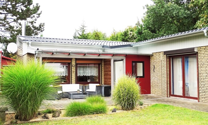 Lensterstrand House | Bungalow for 4 guests with 65m² in Grömitz-Lensterstrand (161937)