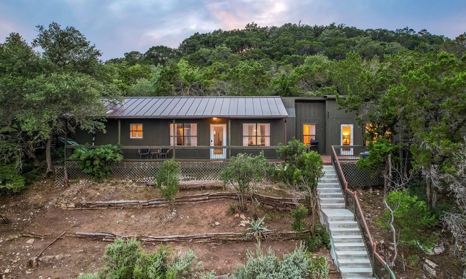 Leander House | Bungalow Get Away