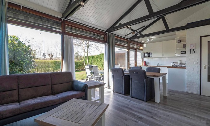 Sint Maartenszee House | Bungalow near Sint Maartenszee Beach