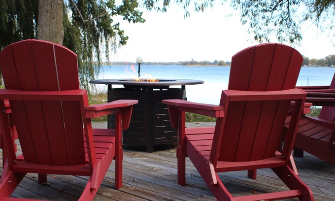 Consecon Cottage | Bungalow on the Bay