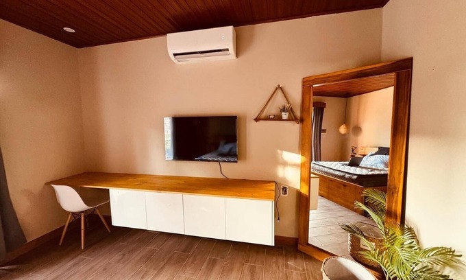 Rio Seco House | Bungalow Style Room near Tamarindo Swimming Pool and Nature/Private Bathroom