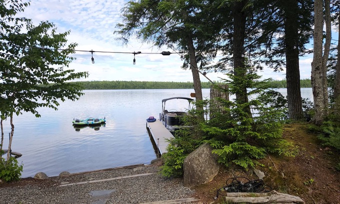 Millinocket Cabin | bunk house on a pristine lake 25 min from Mt katahdin awesome 4 wheeling