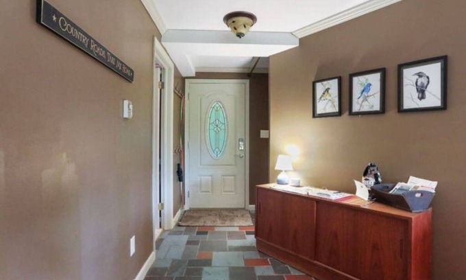 Berkeley Springs Cabin | Bunkaroono - Family and Pet Friendly
