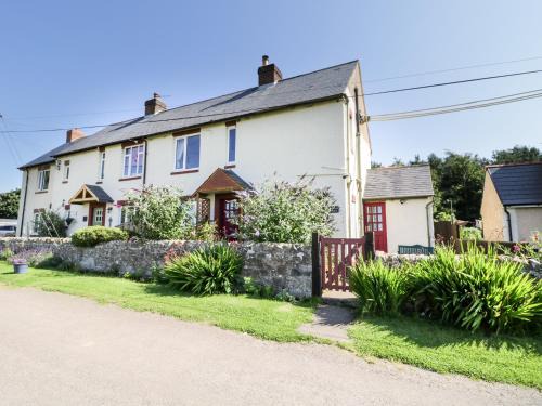 Old Bewick House | Bunty's Place