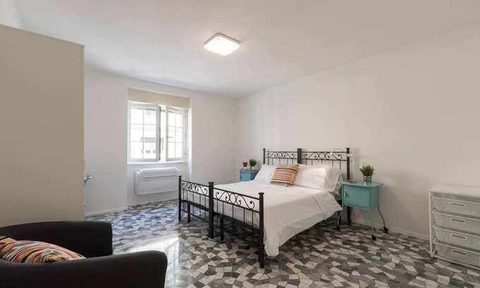 Sant' Ambrogio Apartment | Buonarroti Apartment