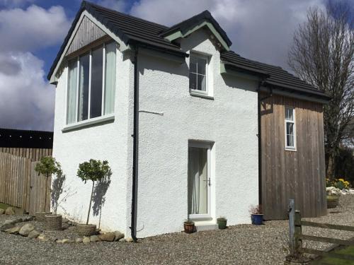 Stronachlachar House | Burn View