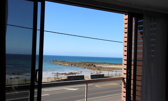 Ocean Vista Hotel | Burnie Ocean View Motel and Holiday Caravan Park