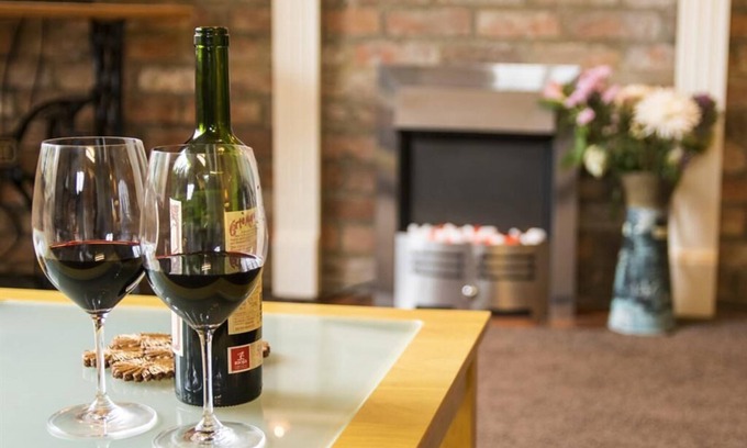 Burgh le Marsh Cottage | Burr Cottage - The Chestnuts Holiday Cottages
