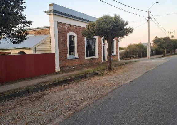 Burra Other | Burra Huge Backyard