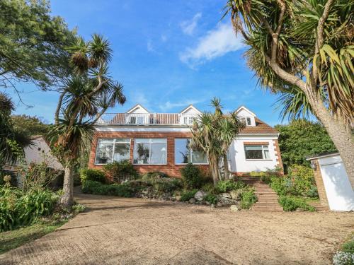 Ventnor House | Burwyns
