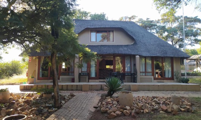Bela-Bela Ski Chalet | Bush Dream, Mabalingwe
