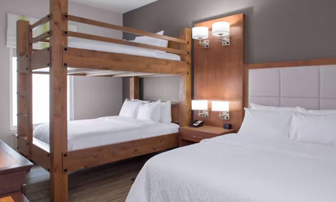 Columbus Hotel | Business & Pleasure Hub | Free WiFi | Minutes from Downtown | Free Hot Breakfast