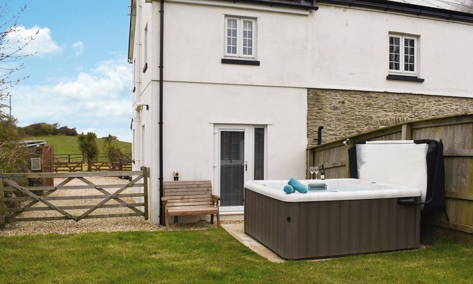 Ilfracombe Cottage | Butterfly Annex - UK47083