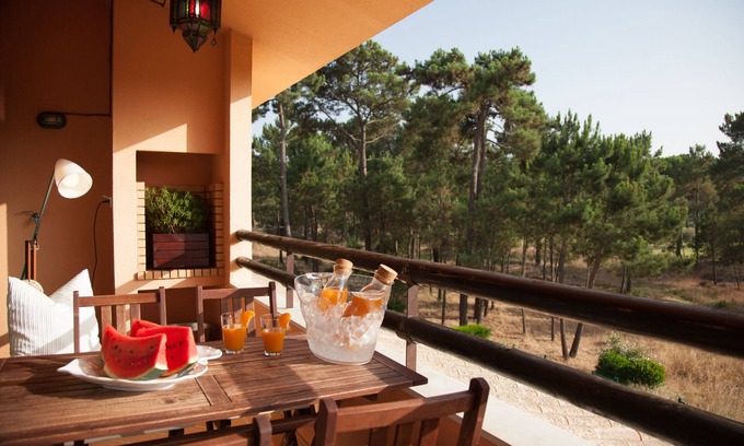 Charneca de Caparica e Sobreda Apartment | bwelcome aroeira beach & golf
