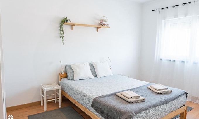 Torres Vedras Apartment | By Santa