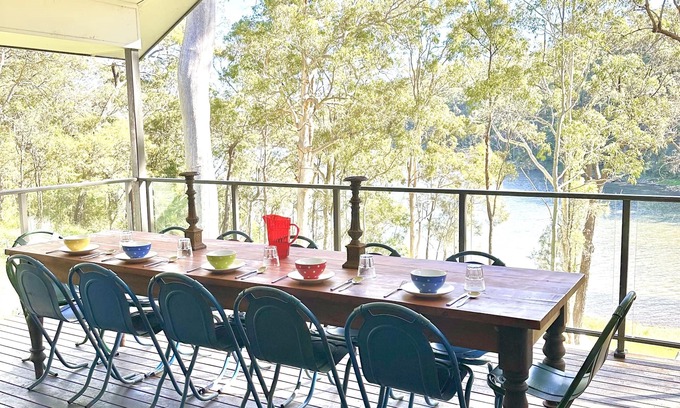 Smiths Lake House | By The Lake @ Smiths Lake~Lakefront~Kayaks~ NBN~Views~Perfect for 2 families