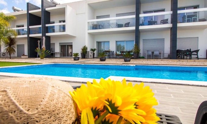 Vale de Parra Apartment | By the sea, Algarve