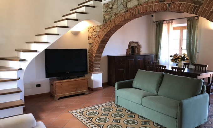 Marciana Villa | By the Sea in the Midst of the Countryside