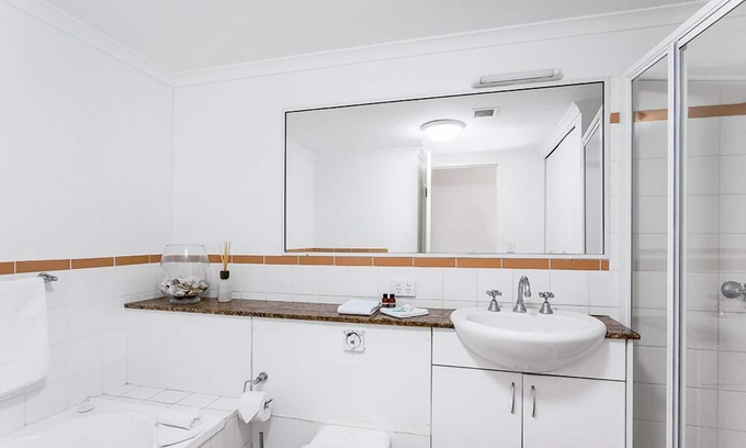 Byron Bay Apartment | Byron Bay Accom - 2/22 Paterson St - Solaris 2