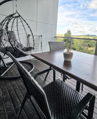 Talofa Apartment | Byron Bay Hinterlands Dreaming Woods Cabin Two