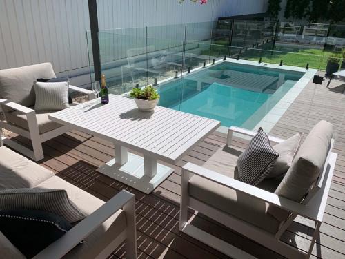 Suffolk Park House | Byron Bay Holiday Homes - Suffolk Beach Retreat
