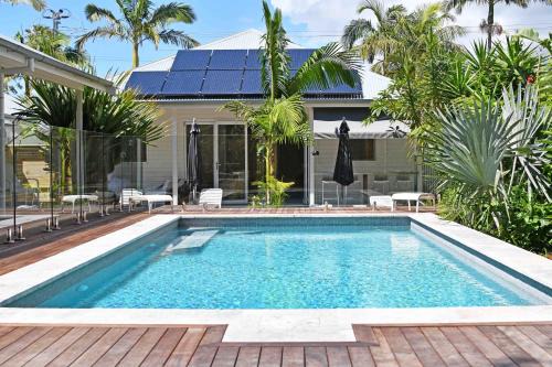 Byron Bay Bed & Breakfast | Byron Palms Guesthouse & Spa - Adults Only